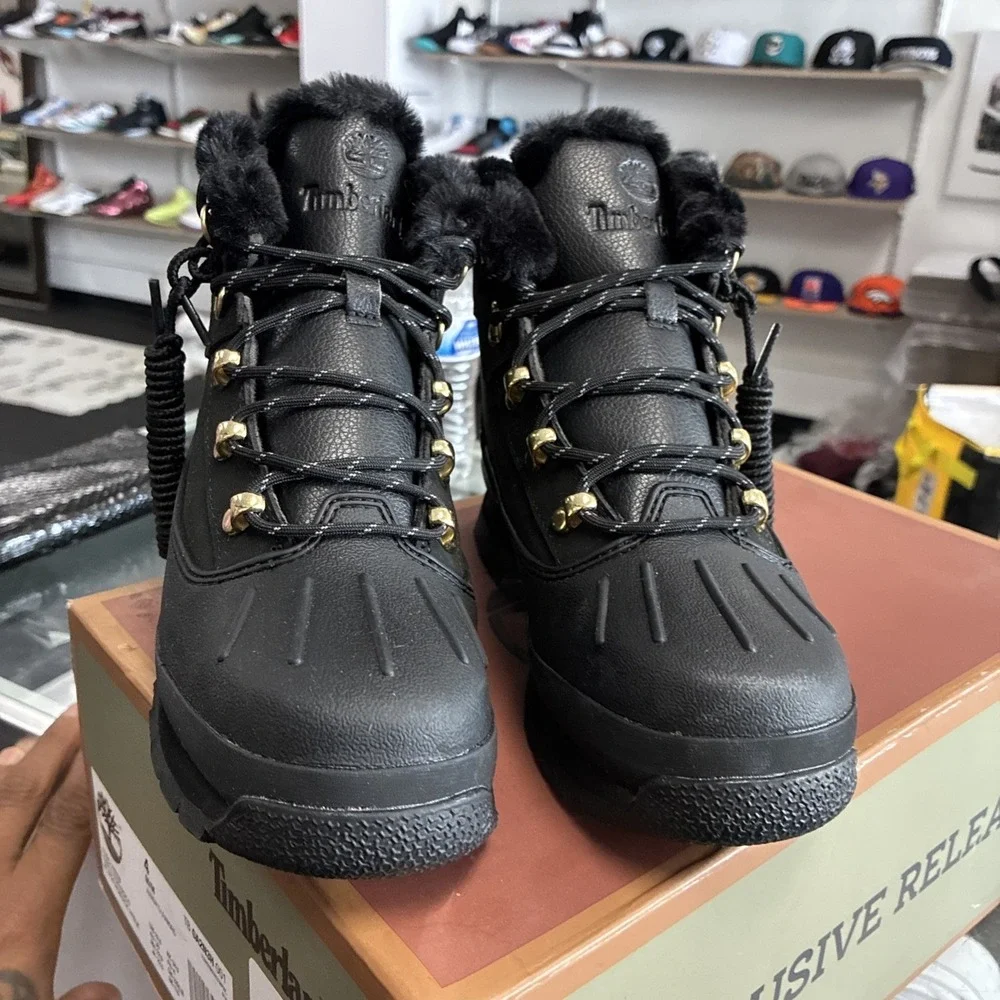 Timberland Kids' Euro Hiker Shell Toe Blackout TB0A2N3H001 SZ 4Y New DS OG Box